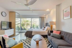 Scandi Beach apartment - Foster Accommodation